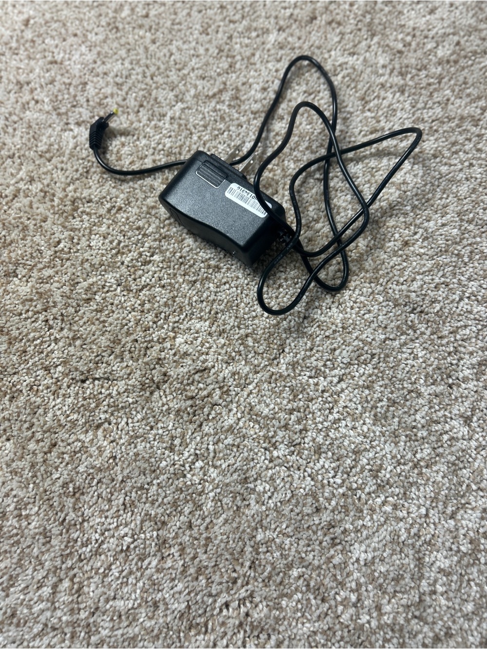 Audiovox Portable Monitor and DVD Player - Picture 7 of 14